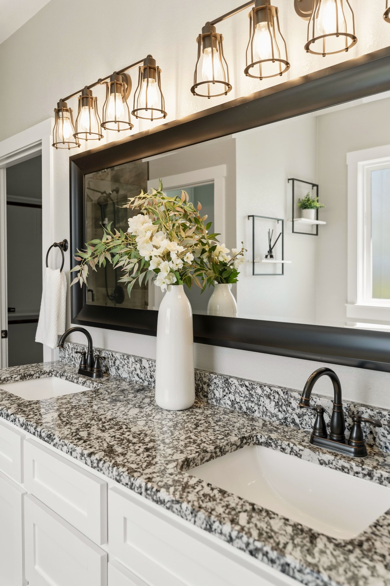 Primary Bath Vanity